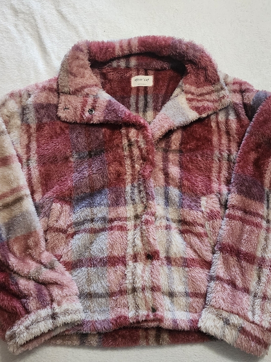 new in Jackets & Blazers - New In Fleece Plaid Jacket Women Size S Pink Burgundy Fuzzy Teddy Coat